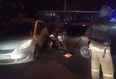 В ДТП с шестью автомобилями в Краснодаре пострадал один человек
