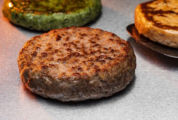 Беру обычный куриный фарш, и мой ужин готов через 3 минуты