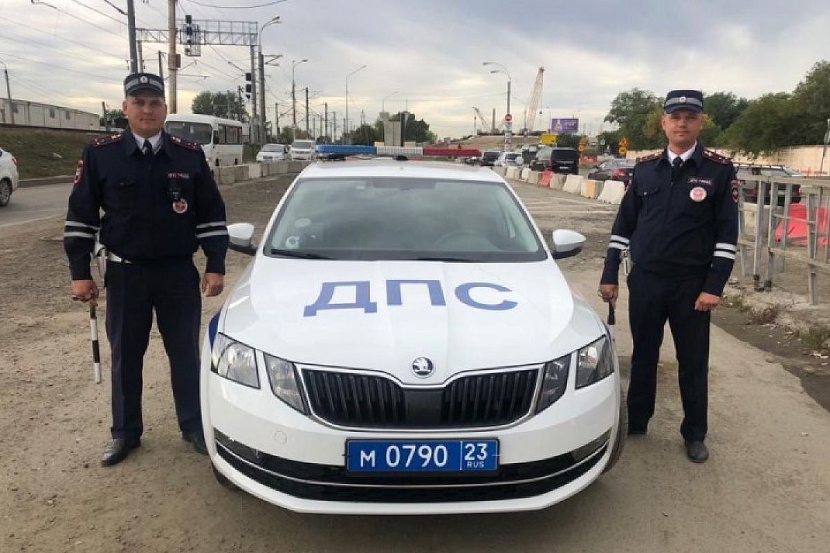 В Краснодаре полицейские помогли доставить в больницу годовалую девочку, отравившуюся стиральным порошком