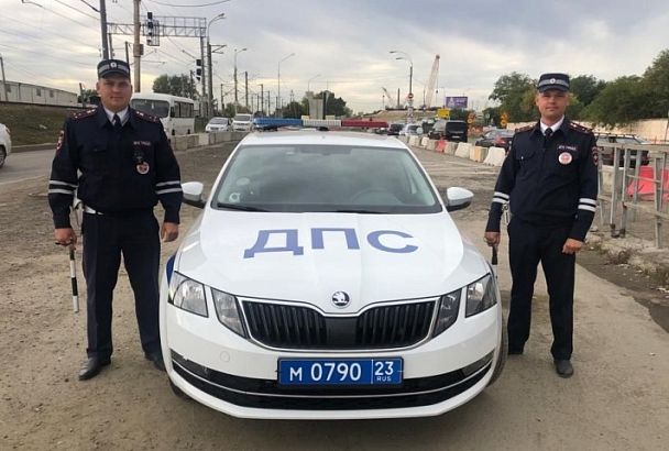 В Краснодаре полицейские помогли доставить в больницу годовалую девочку, отравившуюся стиральным порошком