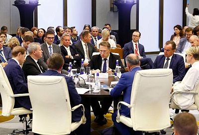 Глава Кубани Вениамин Кондратьев принял участие в пленарной сессии форума «Биотехмед» 