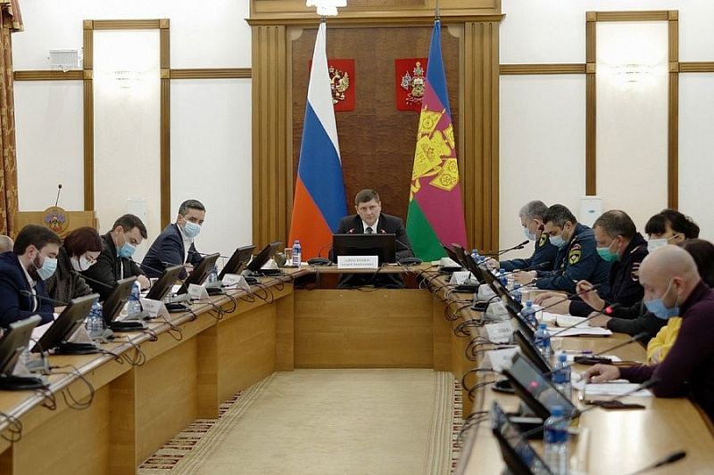 Первый заместитель губернатора Андрей Алексеенко провел заседание комиссии по предупреждению и ликвидации чрезвычайных ситуаций