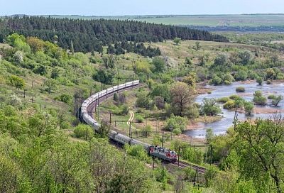 Билетов на поезд к Черному морю нет, но уехать можно: в транспортной компании дали советы путешественникам