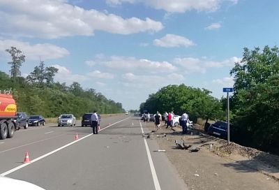 На Кубани в лобовом ДТП на трассе погиб водитель Kiа Rio