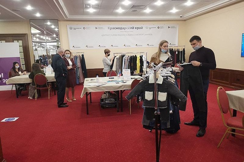 Швейные фабрики Краснодарского края поставят коллекции одежды в Москву, Санкт-Петербург, Ростов-на-Дону и Якутск