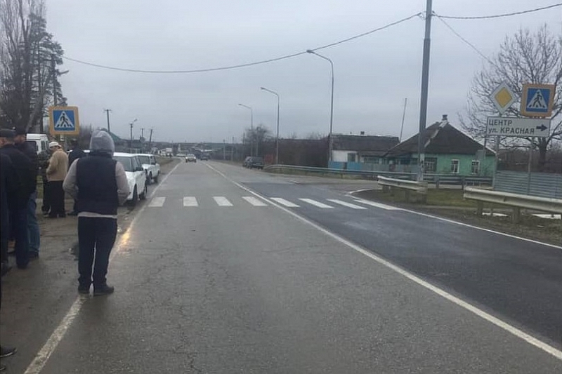 В Краснодарском крае водитель BMW сбил школьника. Ребенок в реанимации