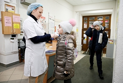 В Краснодарском крае свободное посещение школ уже выбрали родители 115 тысяч детей