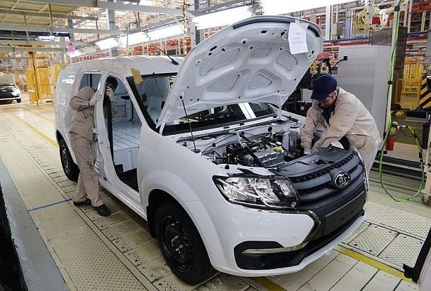«АвтоВАЗ» планирует выпустить до 50 тысяч Lada Largus до конца года