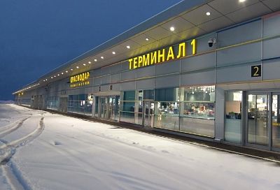 Аэропорт Краснодара из-за снегопада закрыт до 15.00. Задержано 11 рейсов