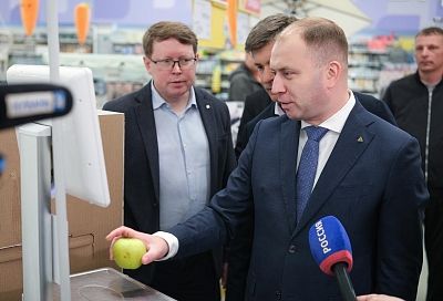 Роман Чекушов посетил крупные торгово-промышленные площадки Краснодарского края