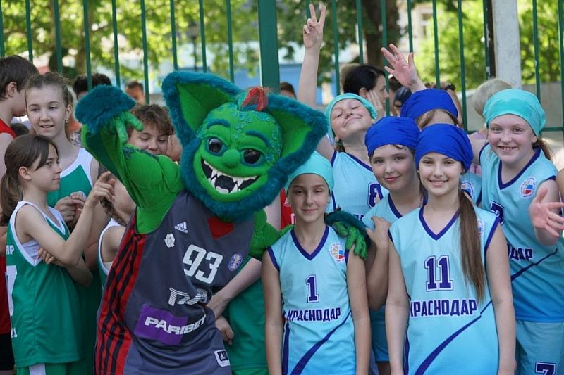 Всекубанский турнир по уличному баскетболу на кубок губернатора стартовал в Краснодарском крае