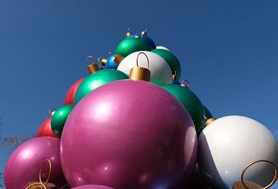 Армавир начали украшать к Новому году