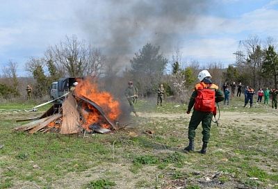 Комплексные учения по тушению лесных пожаров прошли в Краснодарском крае