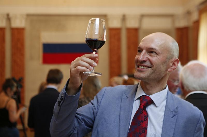 Одним из важных аспектов встречи в Берлине стала презентация возможностей кубанского виноделия.