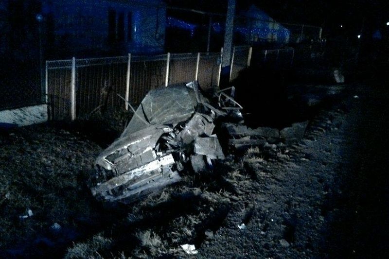 В Анапе пьяный водитель на Lexus врезался в ВАЗ и опрокинулся. Один человек в больнице