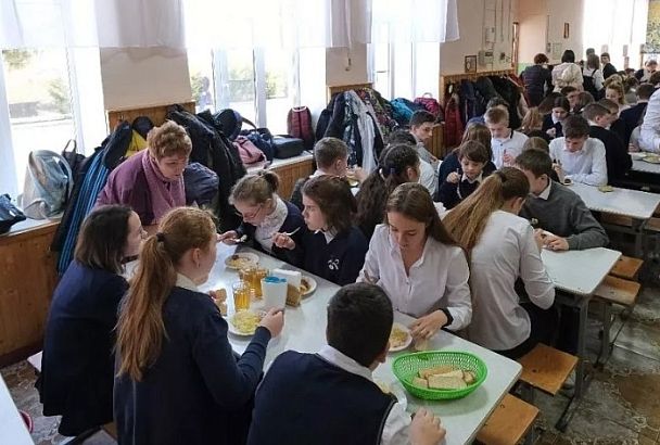 В Краснодарском крае подвели итоги работы регионального штаба по школьному питанию