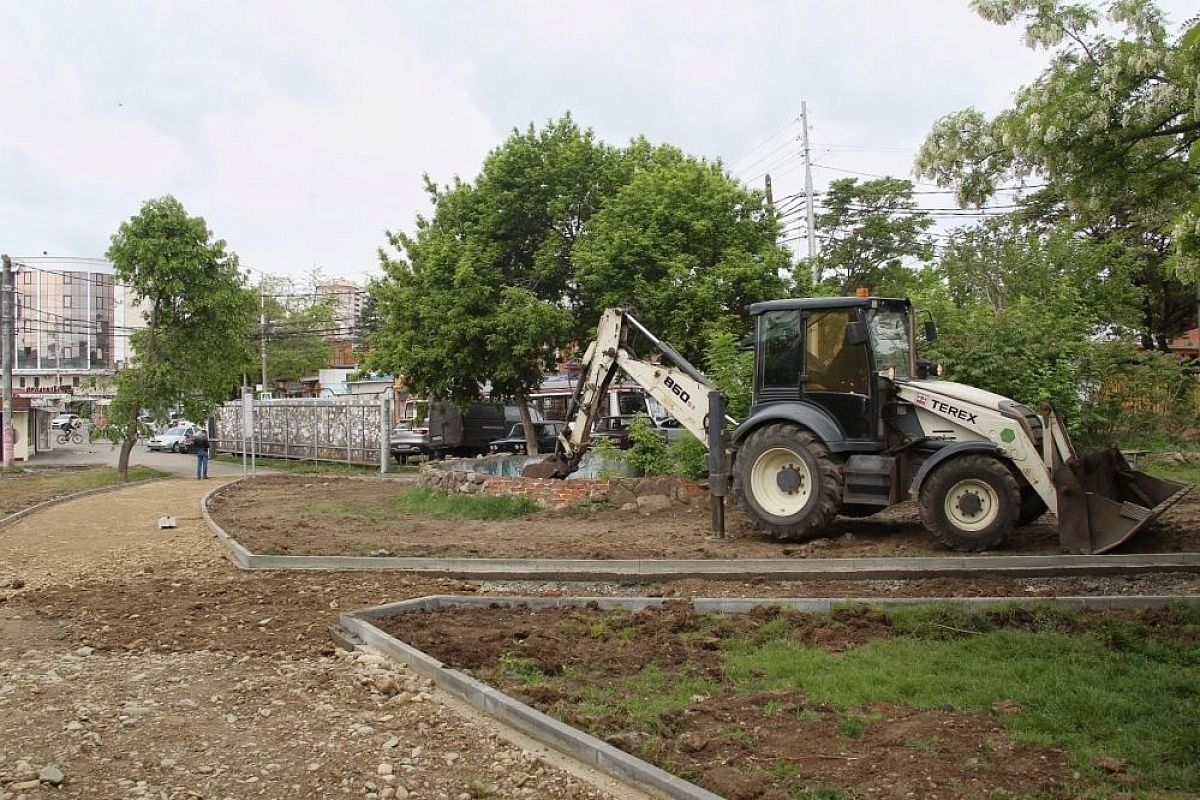 В Краснодаре стартовало благоустройство сквера «Дмитриевского»