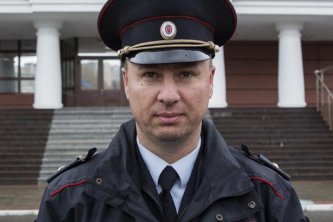 Майор полиции Владимир Новиков  ( УВД России по городу Сочи)