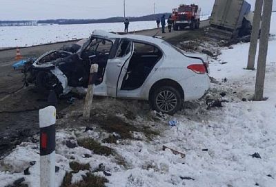 Водитель КамАЗа из Краснодарского края стал участником ДТП с жертвами в Адыгее