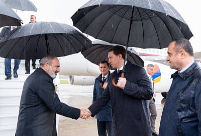 Алиев и Пашинян прибыли на встречу с Путиным в Сочи