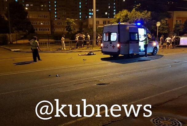 В Юбилейном микрорайоне Краснодара в жестком ДТП погиб водитель скутера