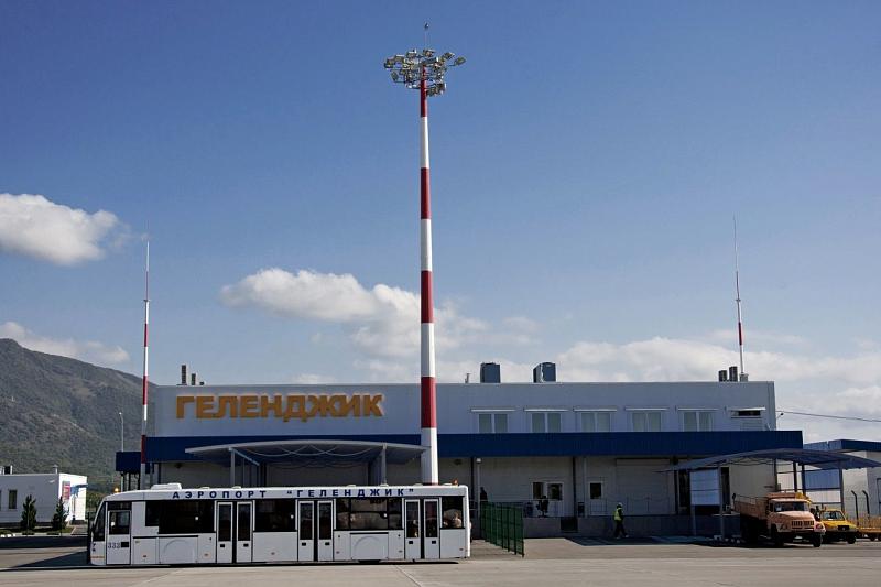 Из аэропорта Геленджик открыт прямой рейс в Омск и Иркутск