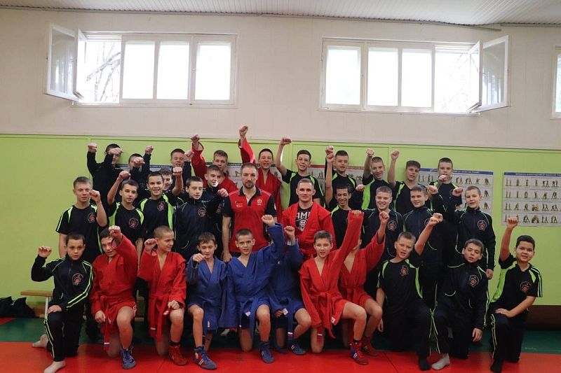 В Краснодаре проходит проект «Чемпионы – казачьей молодежи» 