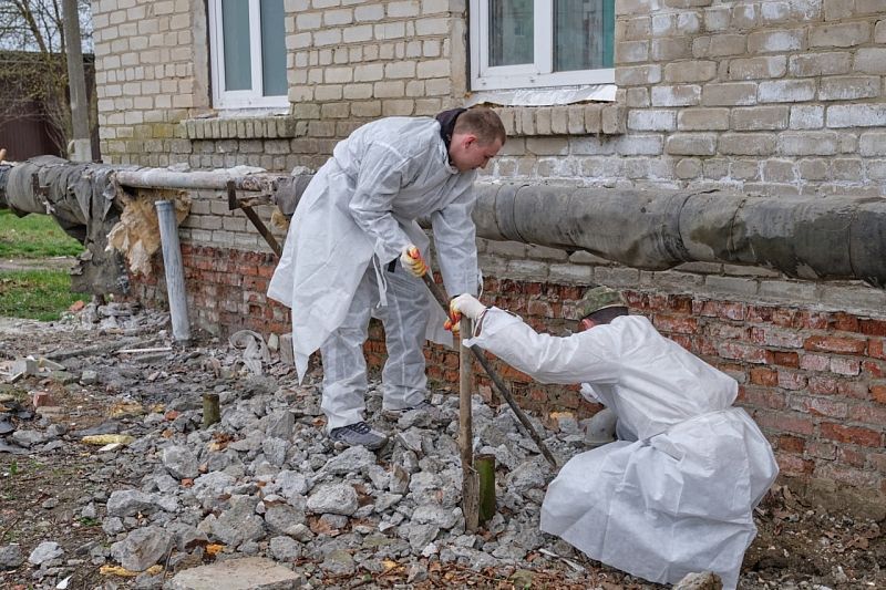 В Красноармейском районе идет капитальный ремонт инфекционного отделения больницы