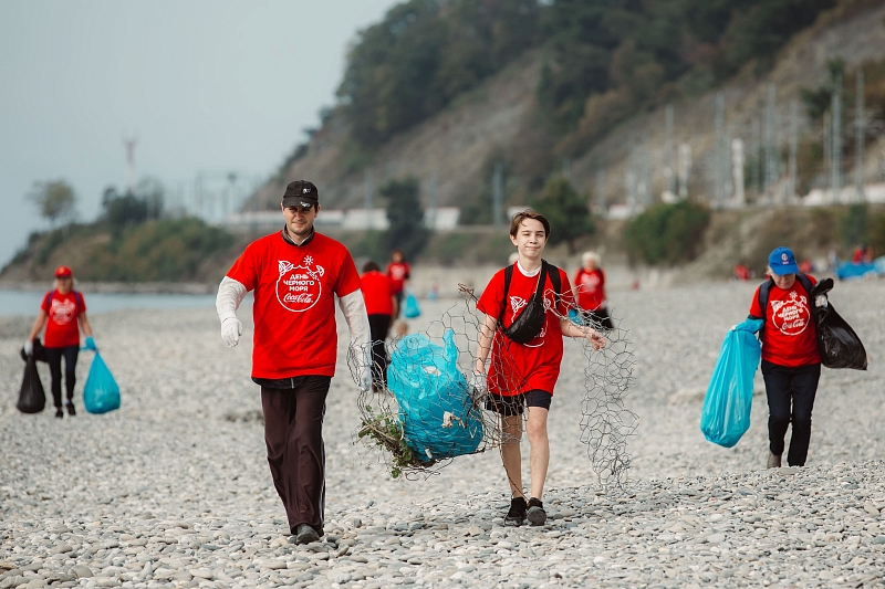 В Краснодарском крае волонтеры ко Дню Черного моря собрали 7,5 тонн отходов