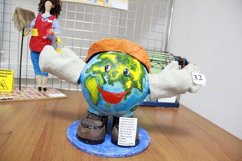 В Краснодарском крае стартовал конкурс детских творческих работ «Я выбираю безопасный труд»