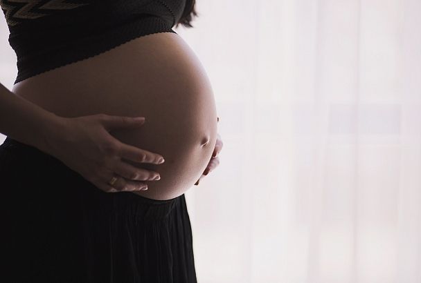 Поправки «Единой России» о новых мерах поддержки беременных и семей с детьми приняли в Госдуме