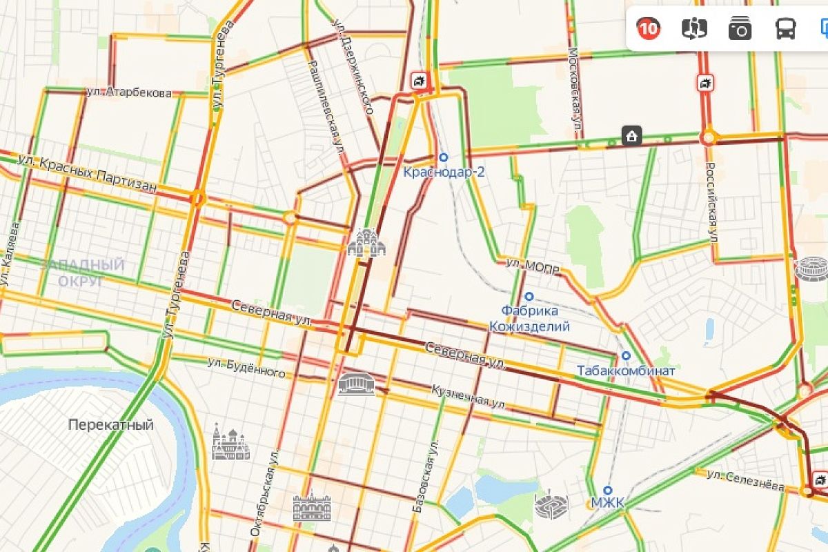 На дорогах Краснодара образовались 10-балльные пробки