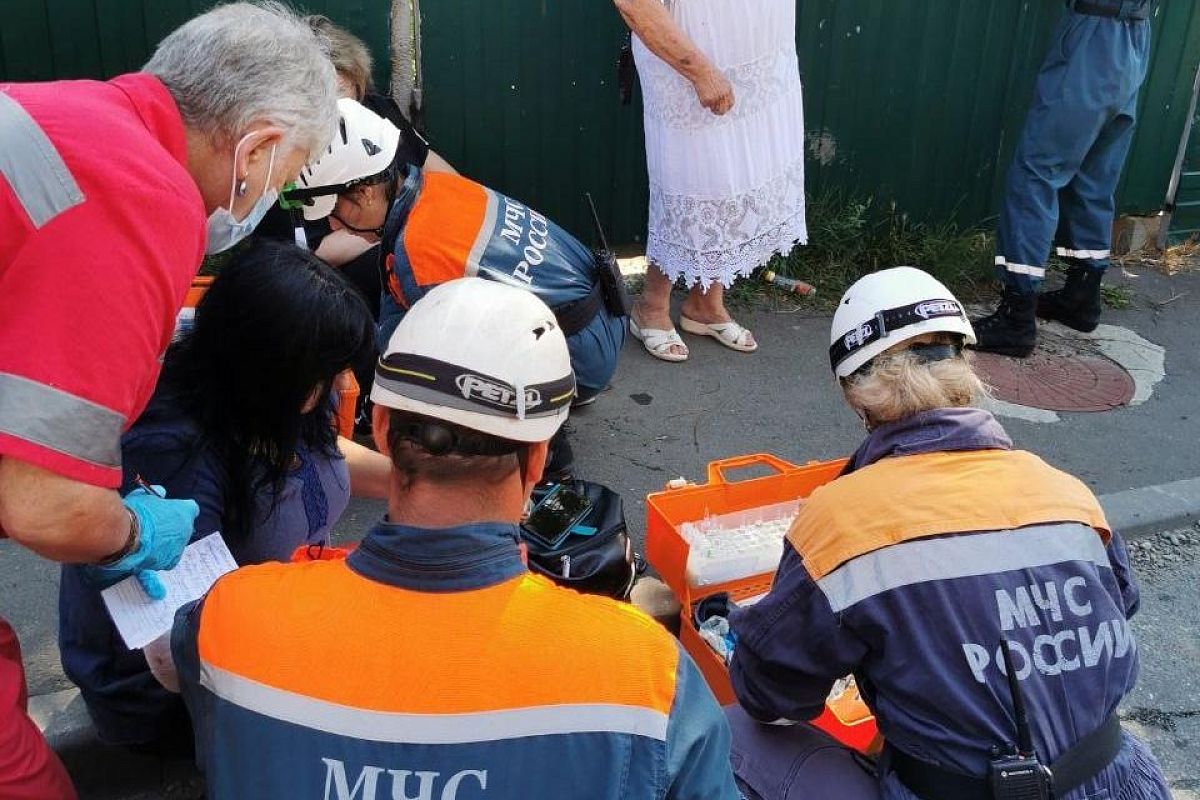 В ДТП с рейсовым автобусом в Сочи пострадали трое несовершеннолетних