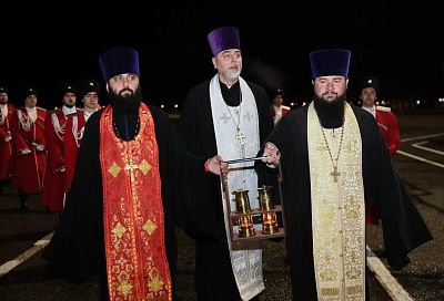 На Кубань доставили Благодатный огонь