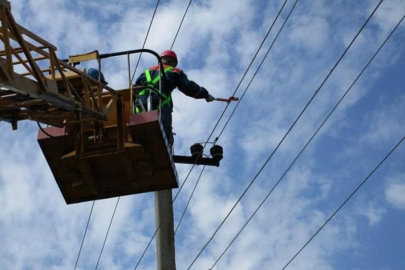 Энергетики провели ремонт электросетевой инфраструктуры в трех городах Краснодарского края