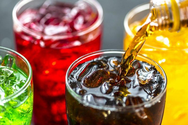 Почему онкологи советуют воздерживаться от сладких напитков