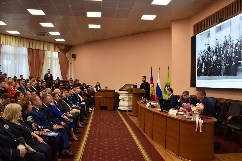 В Краснодаре прошла студенческая юридическая конференция «Актуальные вопросы права и правоприменения – 2022»