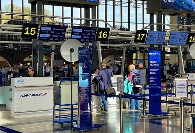Аэропорт Сочи обслужил более 40 из 133 запланированных до конца суток рейсов 