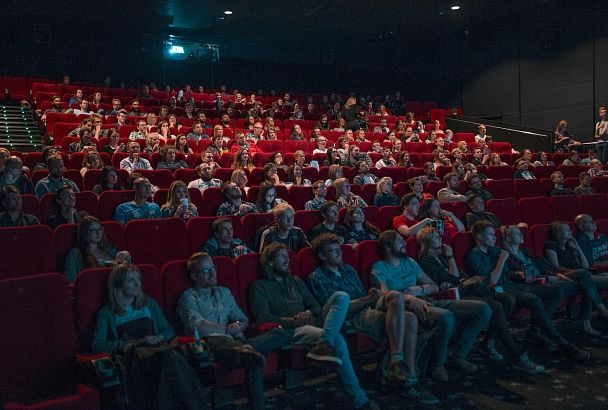 Россияне установили годовой рекорд по числу купленных билетов в кино за уик-энд