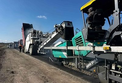 Дорогу в Отрадненском районе ремонтируют по нацпроекту
