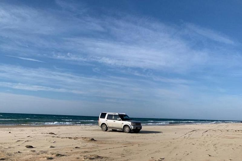 Власти курорта пригрозили автомобилистам штрафами за выезд на пляж