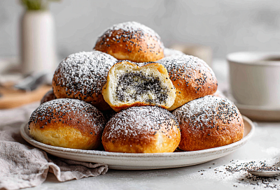 Пампушки с маком тают во рту: за час на столе пышные булочки 