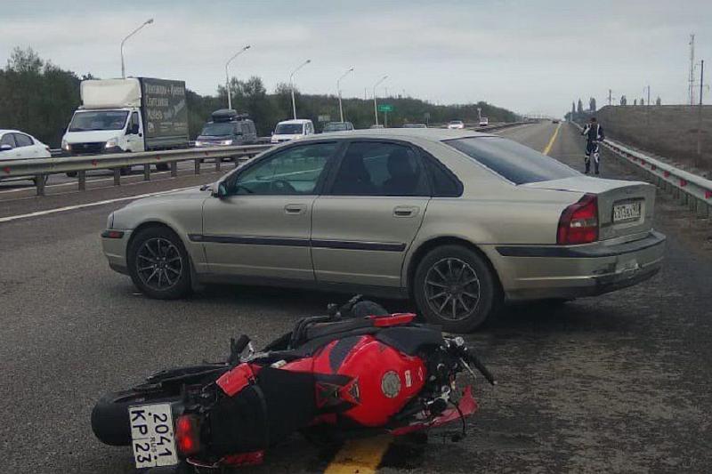 В Краснодарском крае в ДТП погиб мотоциклист