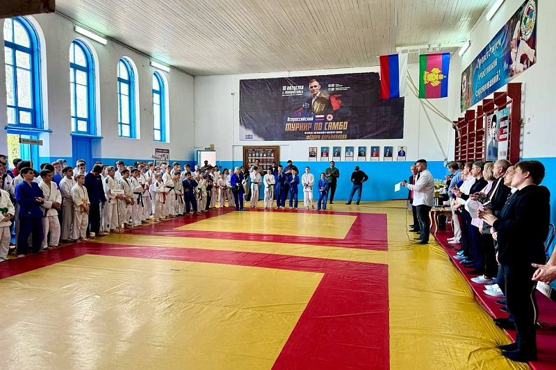 Открытые соревнования по дзюдо стартовали в Апшеронском районе