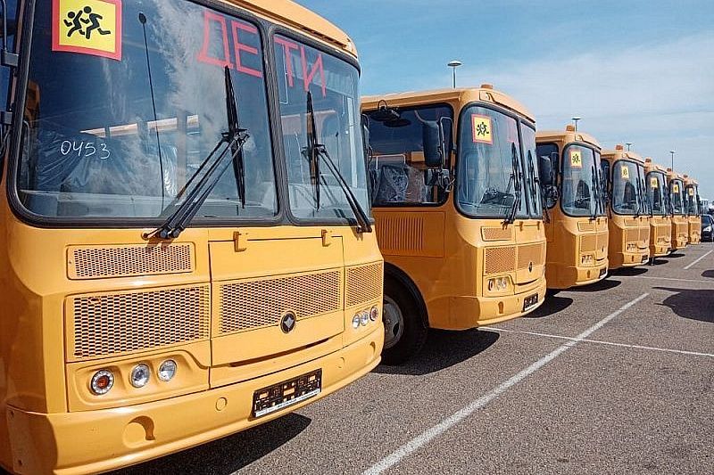 Школьный автопарк Краснодарского края пополнился 40 новыми автобусами