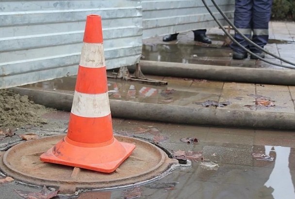 Модернизацию магистрального водопровода в центре Краснодара завершат после зимних каникул