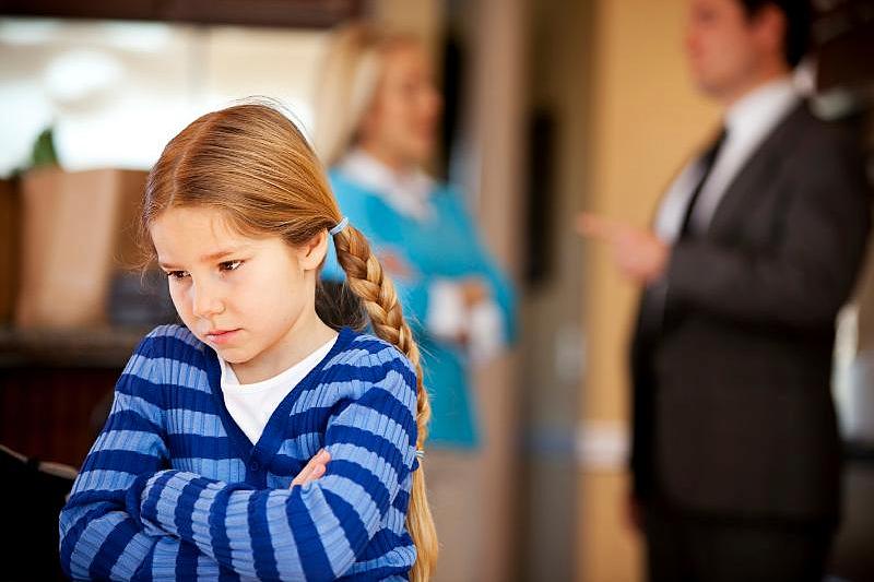 Как уменьшить психологическую травму ребенка при разводе родителей