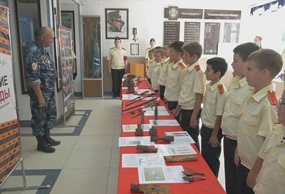 Более тысячи школьников Анапы стали участниками проекта «Оружие Победы»
