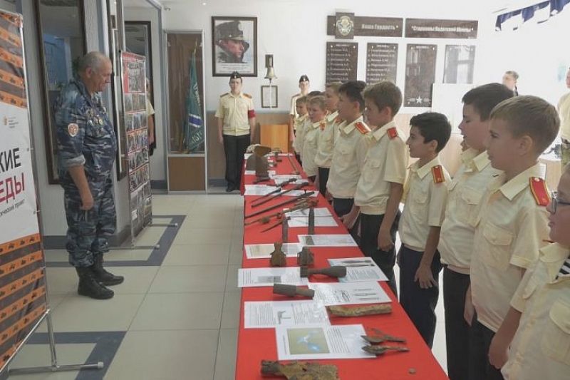 Более тысячи школьников Анапы стали участниками проекта «Оружие Победы»