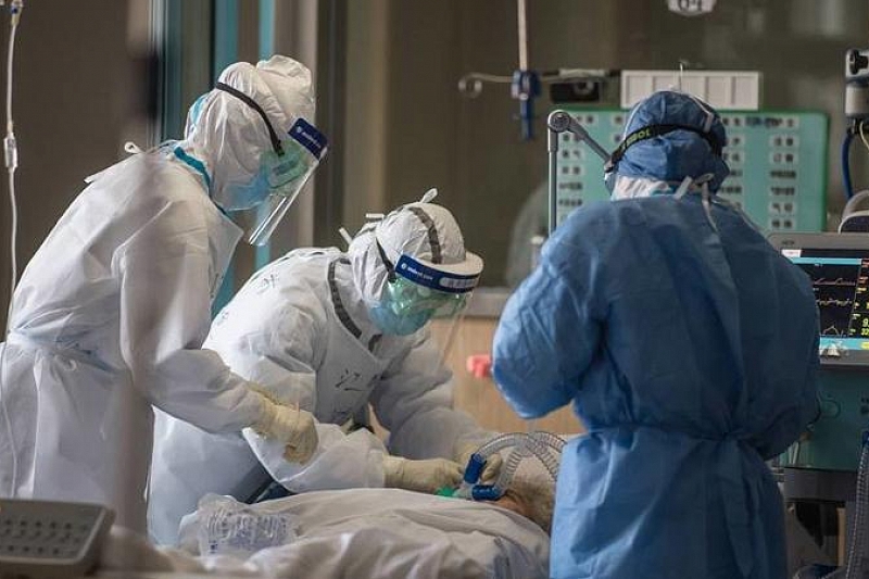 107 медучреждений Кубани произвели перерасчет доплат работавшим с больными COVID-19
